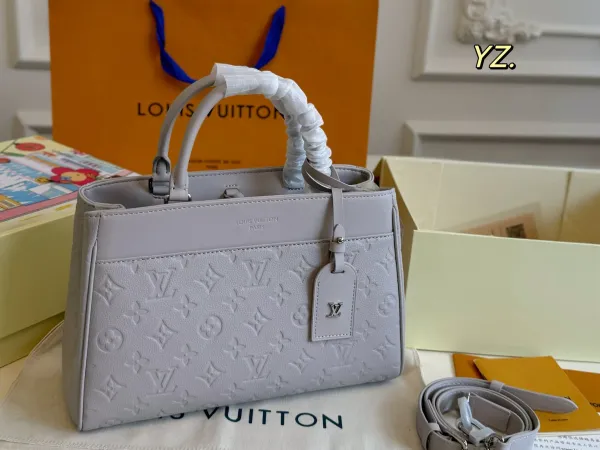 Design Moynat M Bag Green Monogram Tote Bag - 54