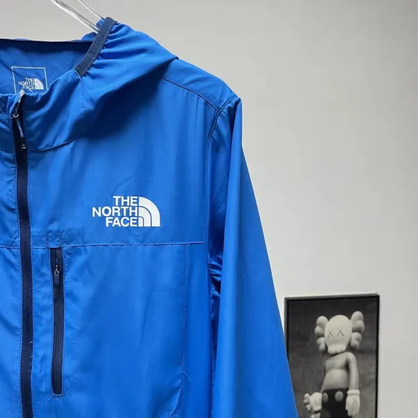 The North Face Windwall Hooded Jacket Black Outerwear - 9