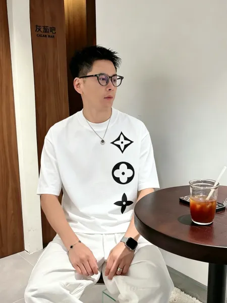 Louis Vuitton Monogram Icons T-Shirt White - 1