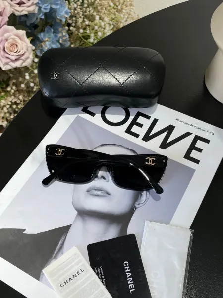 Chanel Black Acetate Cat-Eye Sunglasses with CC Chain Detail - 4