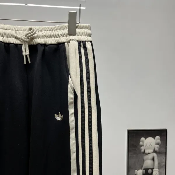 Adidas Originals Track Pants Beige with Black Triple Stripes Sweatpants - 10