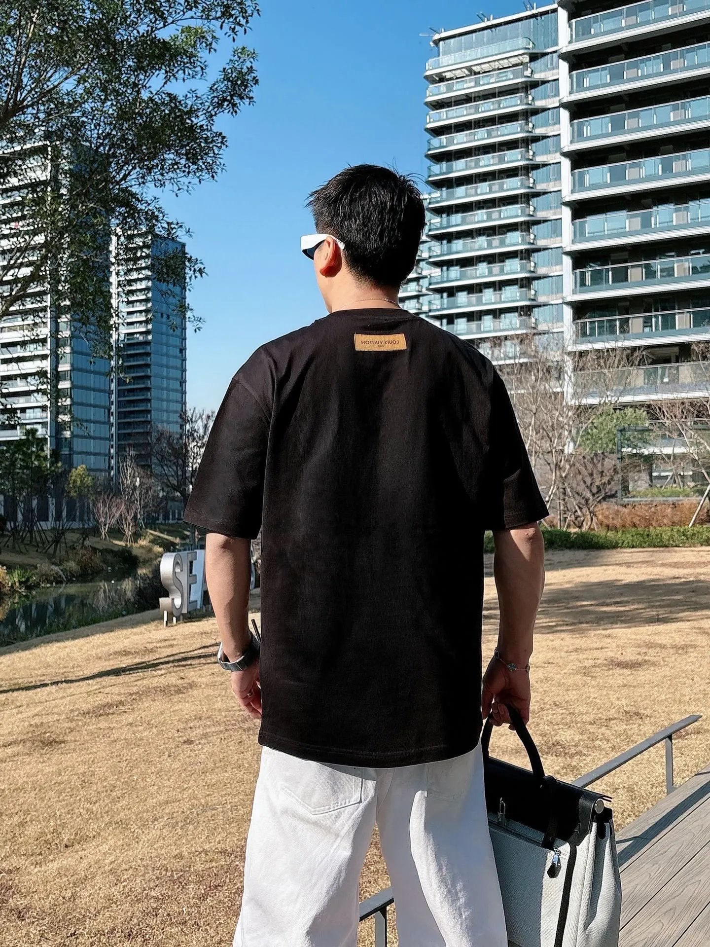 Louis Vuitton Bold Logo Black T-Shirt - 7