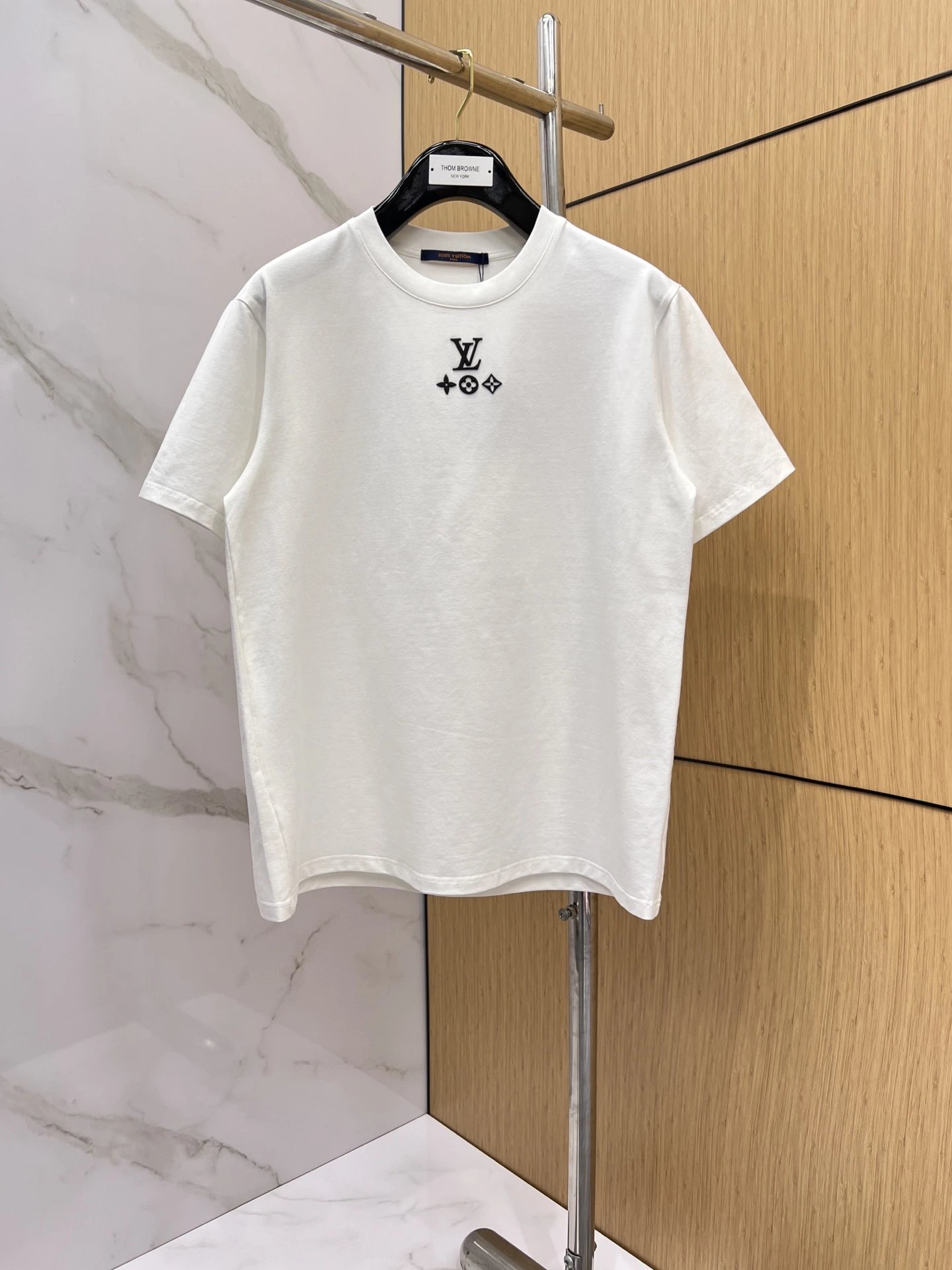 Louis Vuitton Bold Logo Black T-Shirt - 37