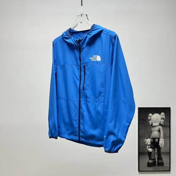 The North Face Windwall Hooded Jacket Black Outerwear - 5