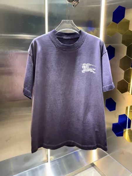 Burberry Equestrian Knight Logo T-Shirt Purple - 1