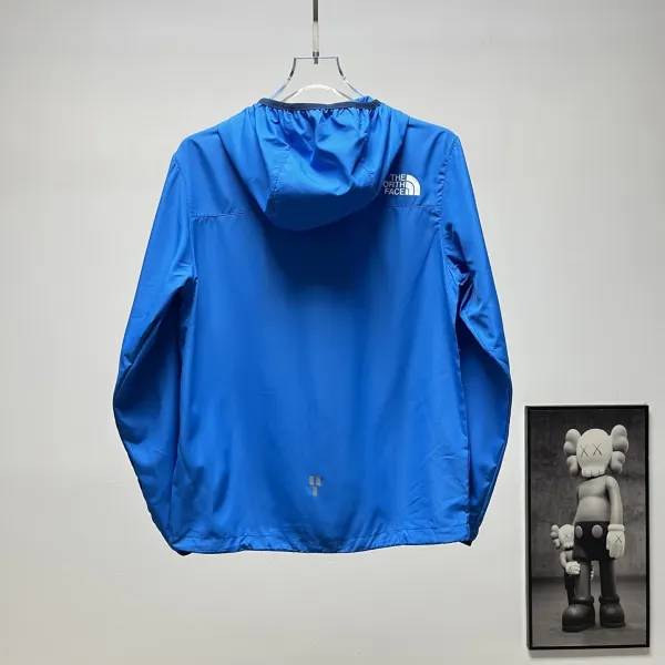 The North Face Windwall Hooded Jacket Black Outerwear - 6