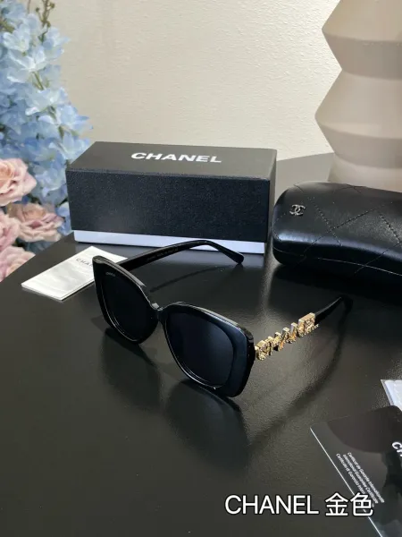 Chanel Black Acetate Cat-Eye Sunglasses with CC Chain Detail - 11