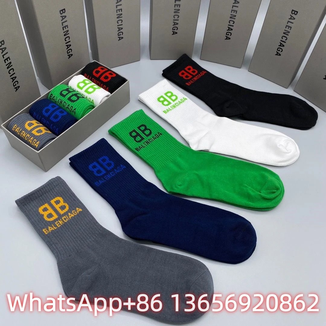 Burberry Socks Logo Crew — BB 3(5 Double-1 box)