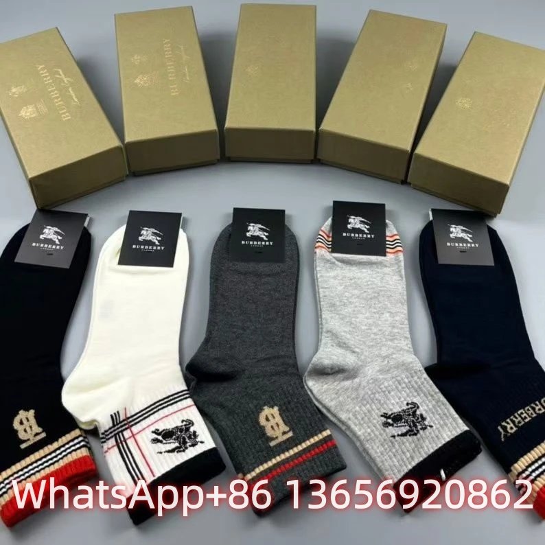 Burberry Socks Logo Crew — B 9(5 Double-1 box)