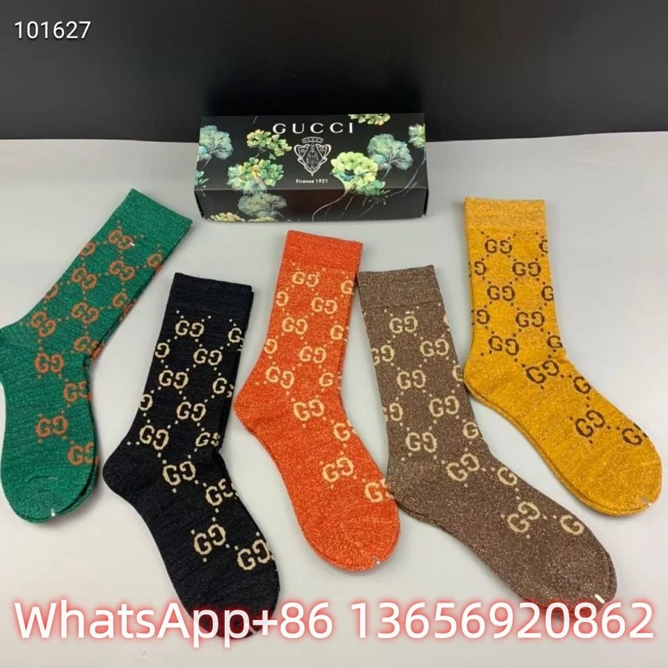 Burberry Socks Logo Crew — G 2(10 Double-2 box)