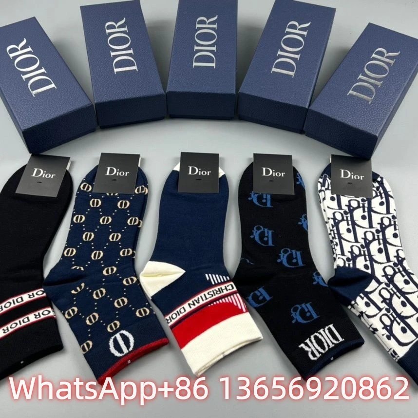 Burberry Socks Logo Crew — D 1(5 Double-1 box)