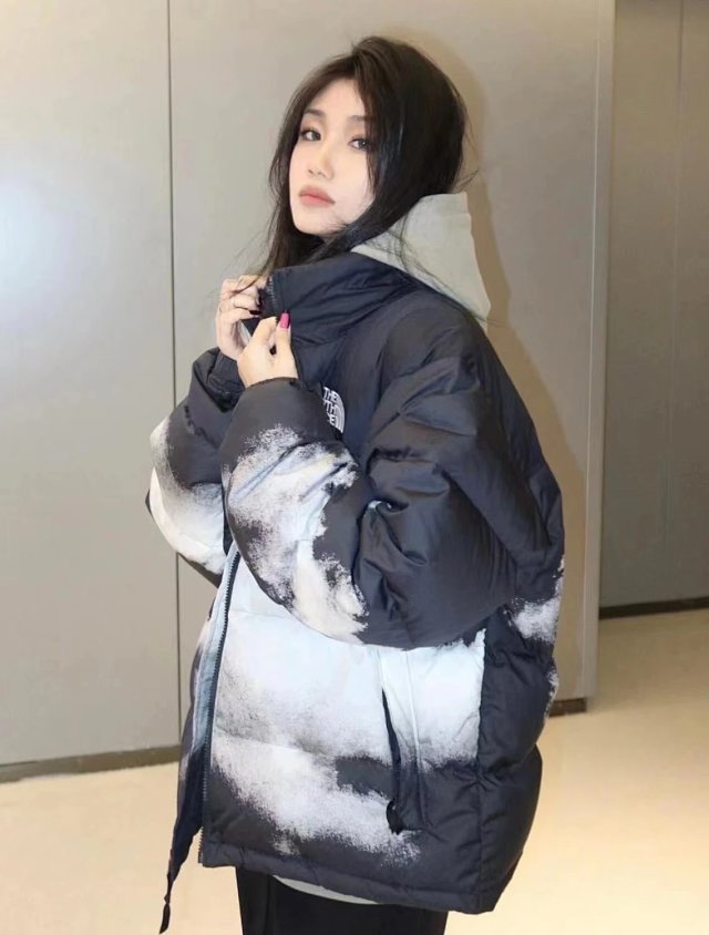 The North Face down jacket: seller detail photo 14