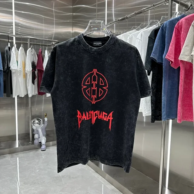 Balenciaga T-Shirts Short-Sleeve Crew-Neck Graphic product detail image 11