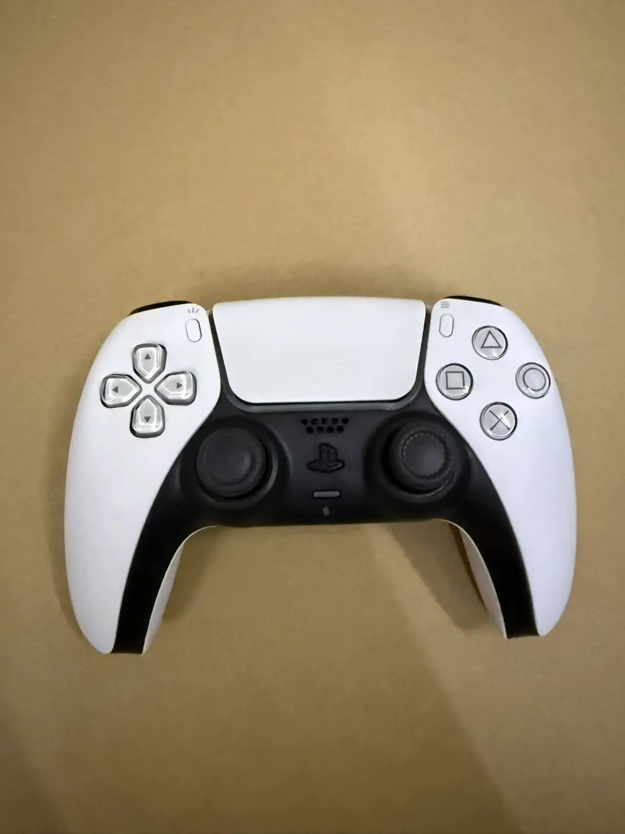 P. S.5 White