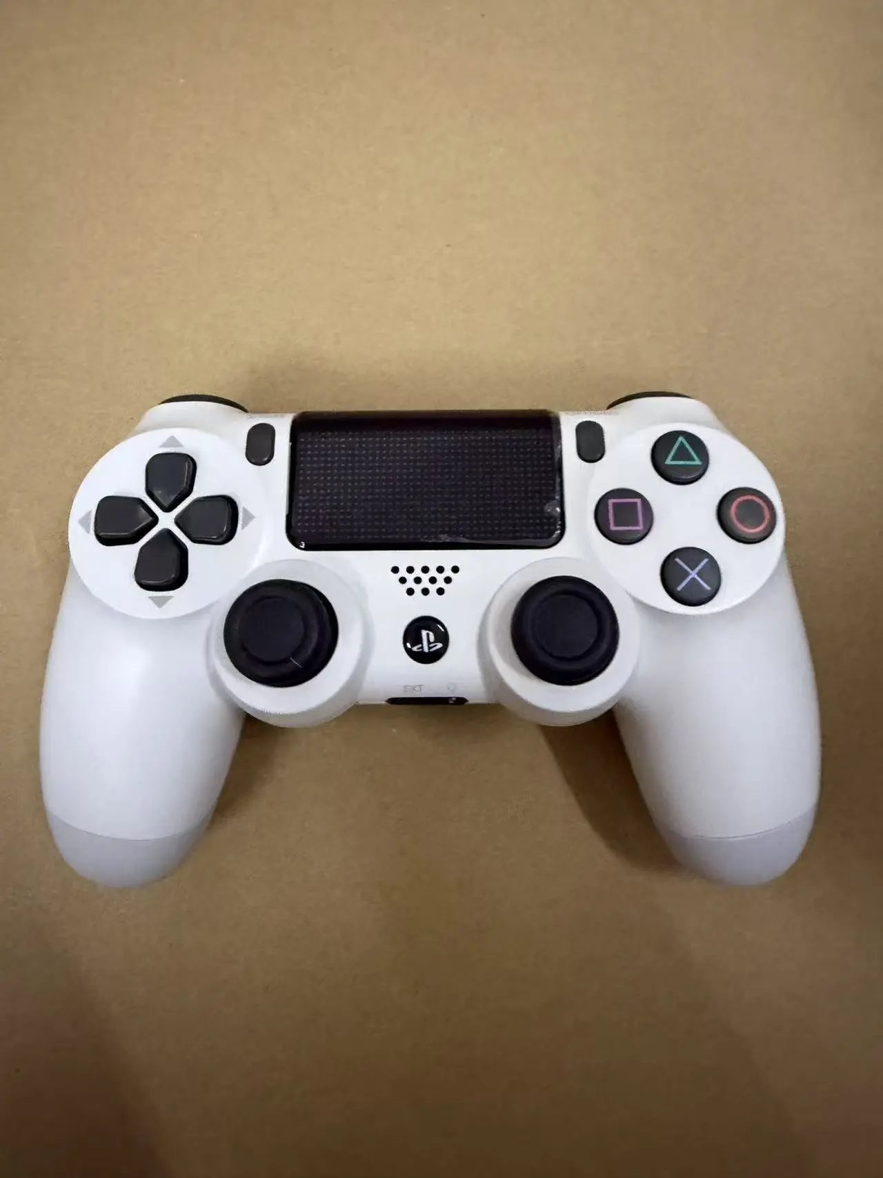 P. S.4 White