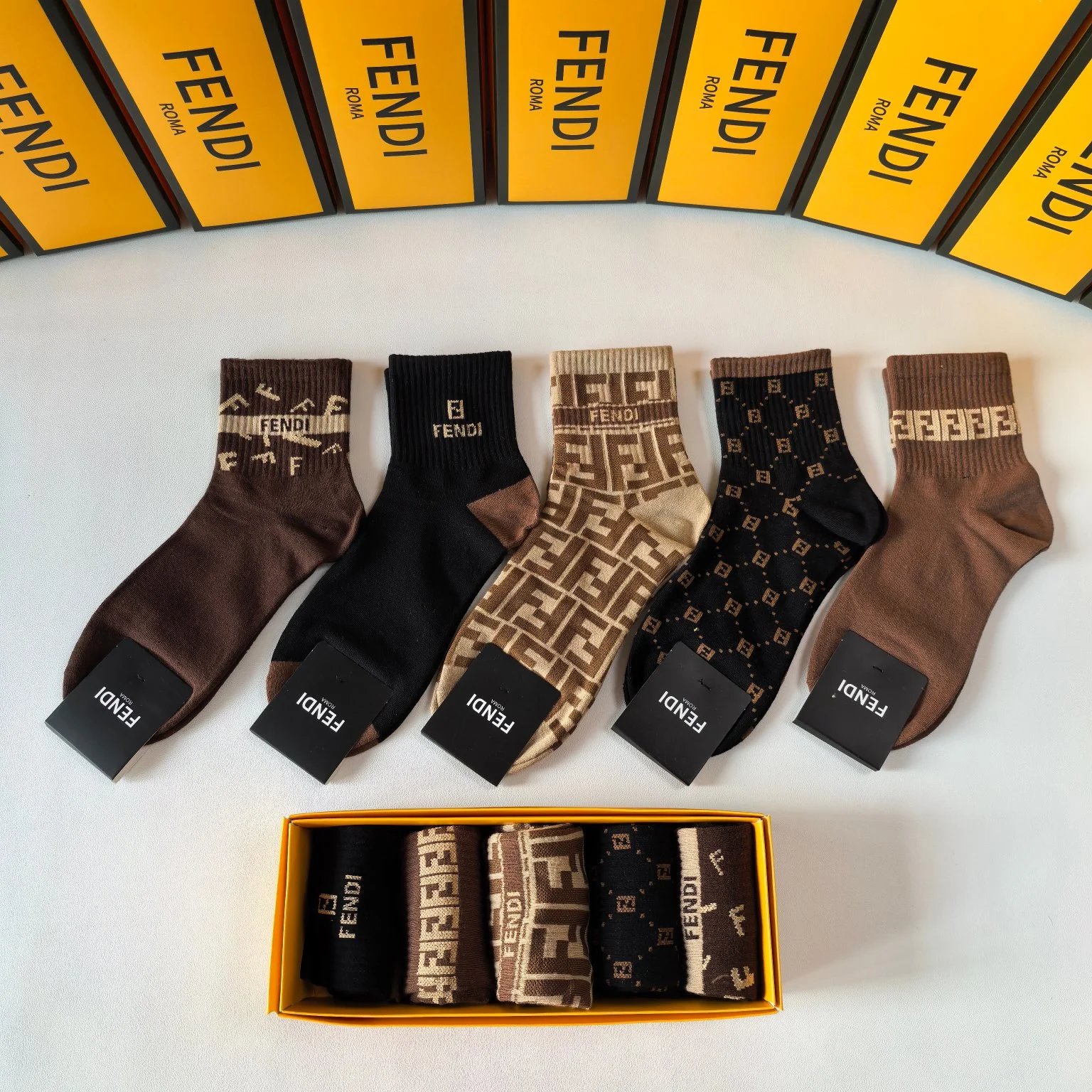 Louis Vuitton Fendi... Socks