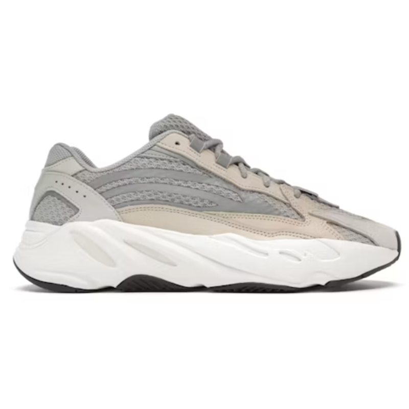 ad Yeezy Boost 700 V2