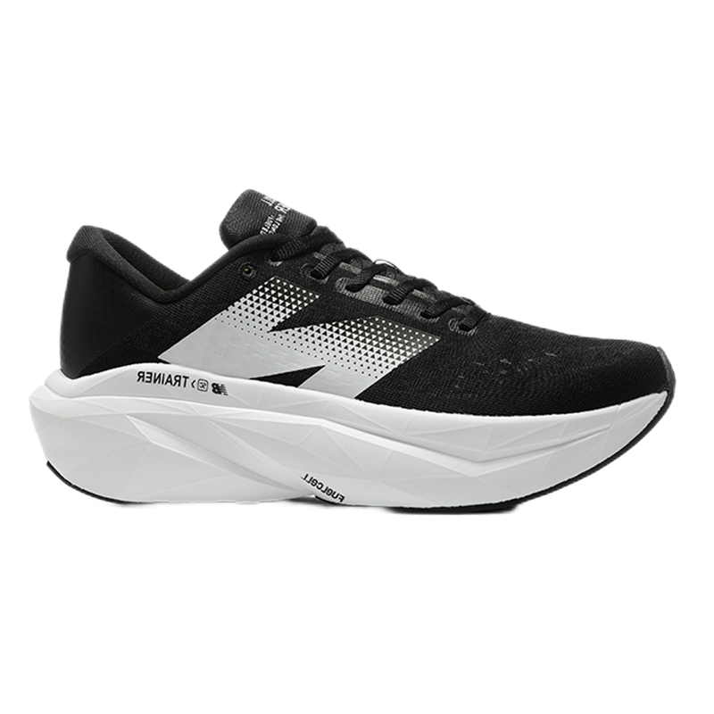 New Balance FuelCell SuperComp Trainer v3