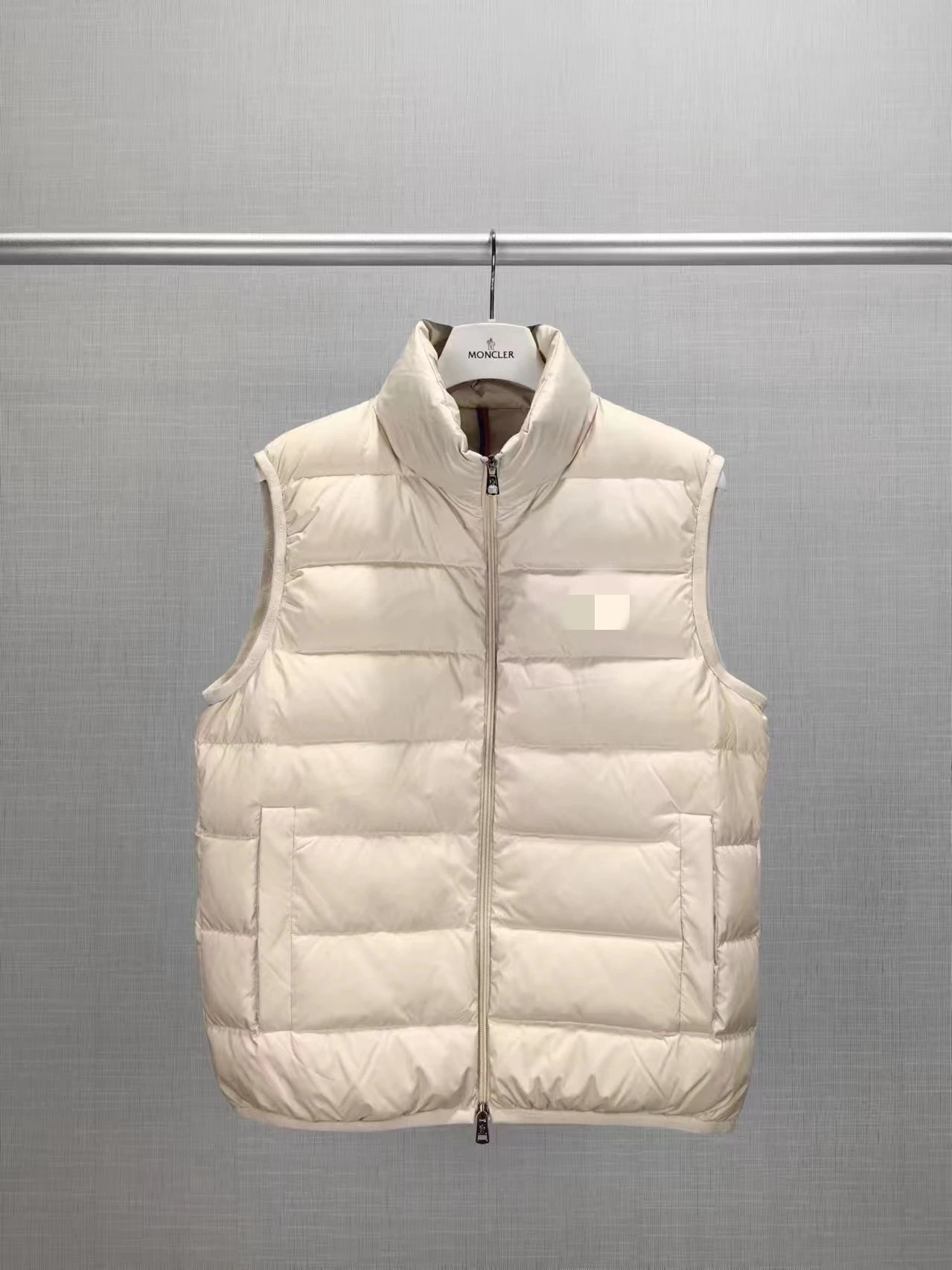 Vest photo 6