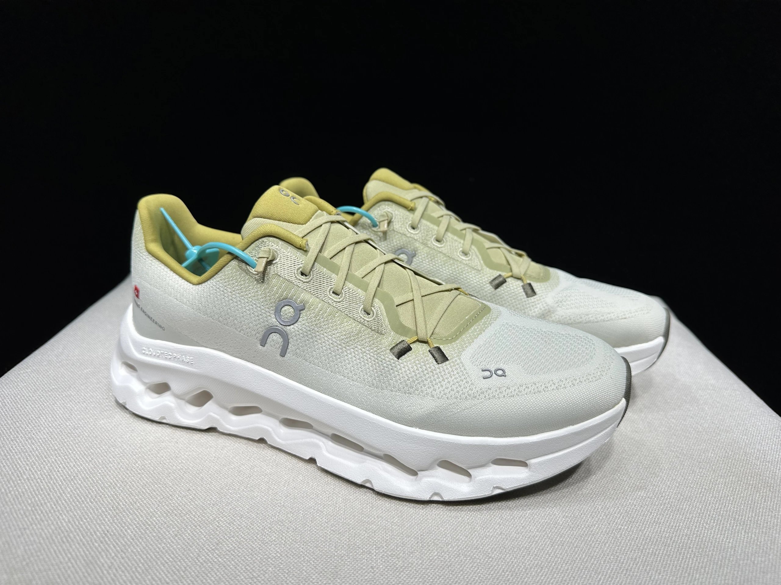 Gray Earth Yellow
