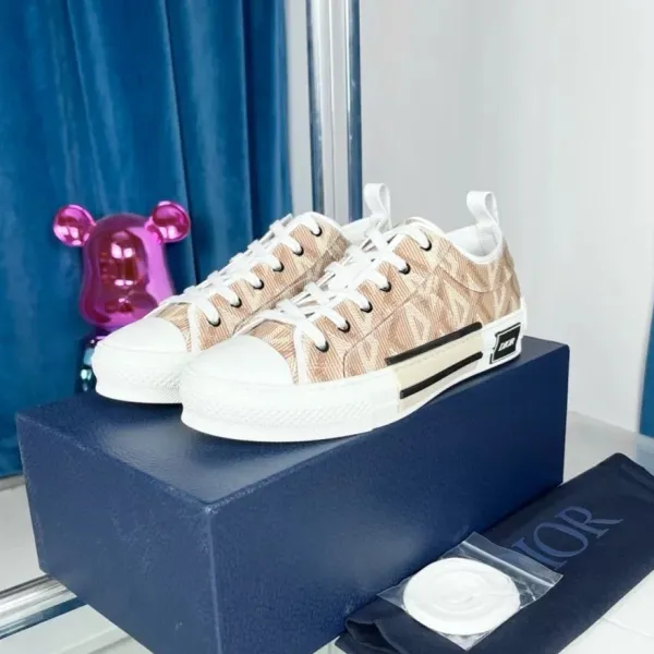 Dior B23 Oblique Beige Canvas Sneakers - 1