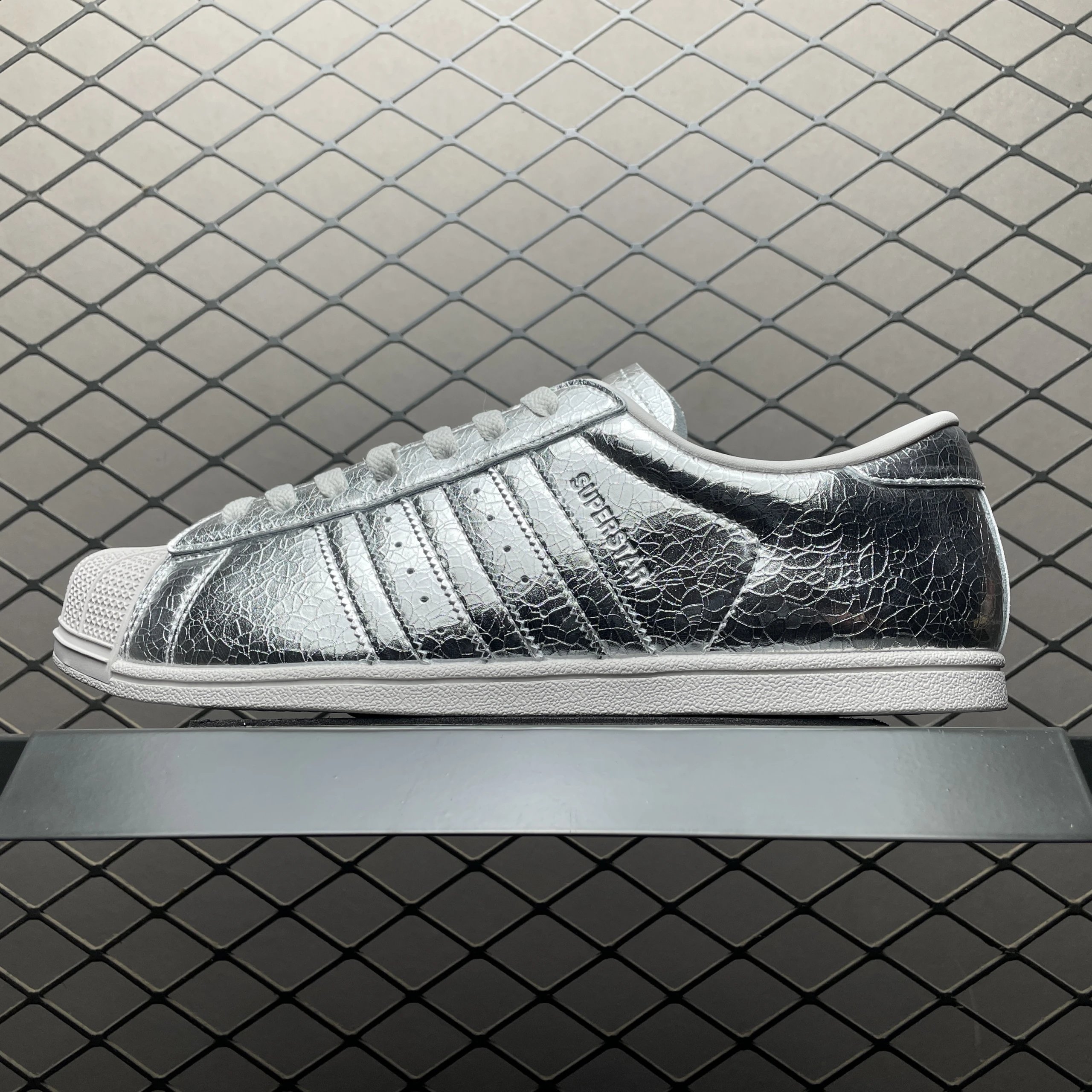 Adidas Superstar photo 2