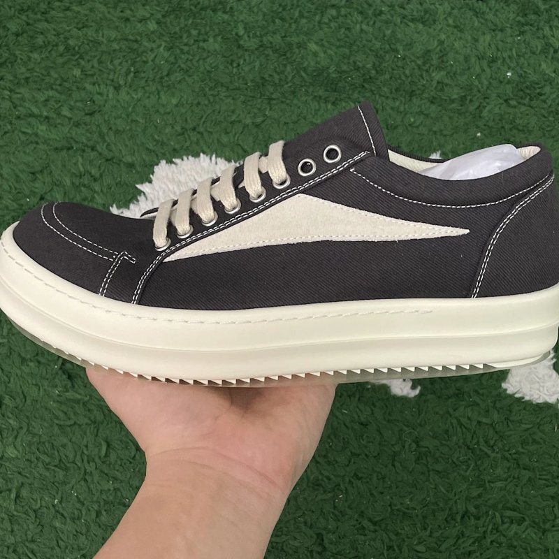 Canvas Sneaker Black and Beige Low-Top Sneakers