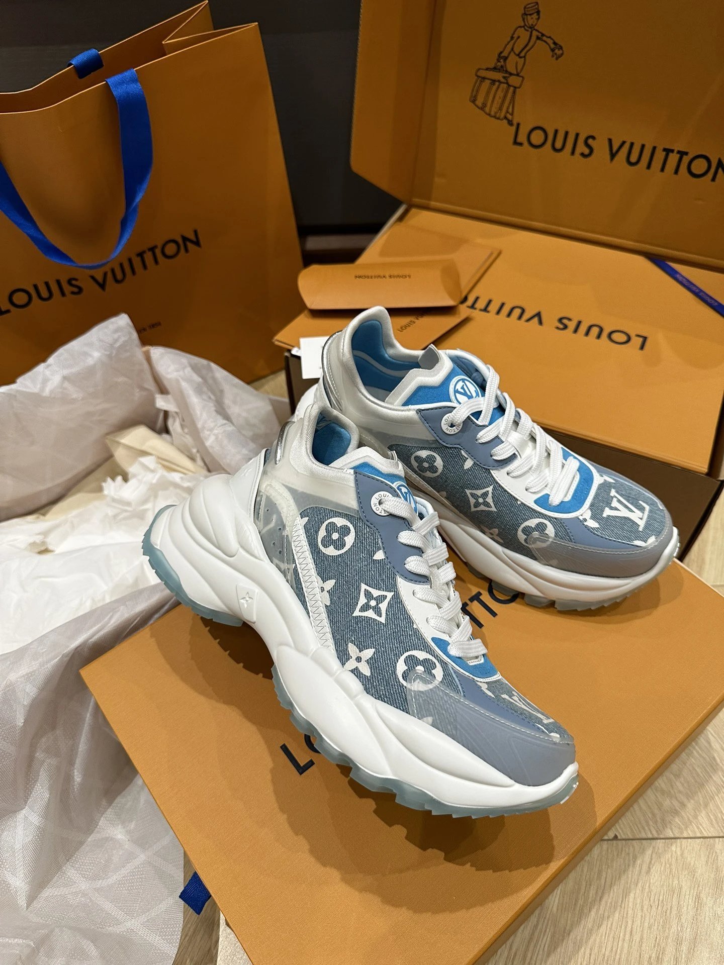 ASICS Gel-Lyte V Trainers photo 5