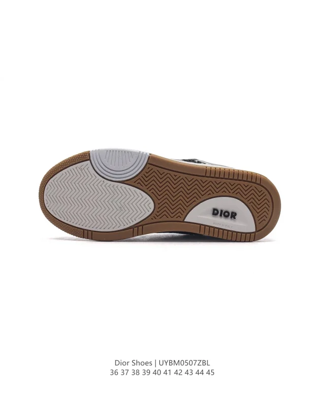 Dior Sneakers B27 low-top with Oblique side panels product detail image 17