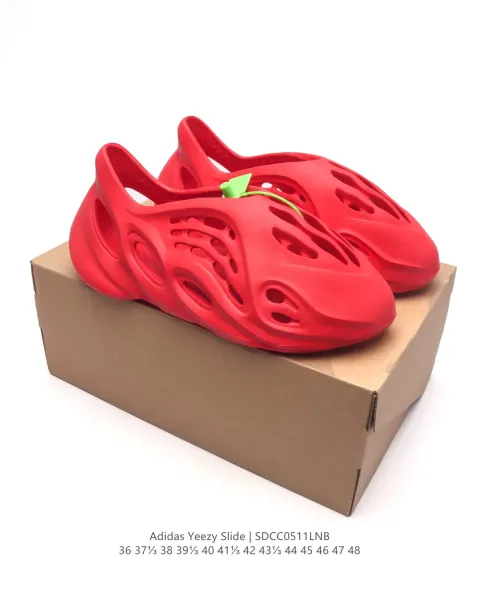 Adidas Yeezy Slide Bone Sneakers - 24