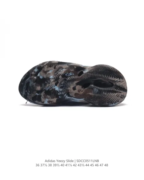 Adidas Yeezy Slide Bone Sneakers - 35