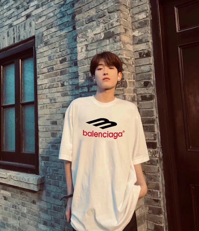 Balenciaga Tee (Black and White Colorway) — 2 colorway — USFans Spreadsheet photo
