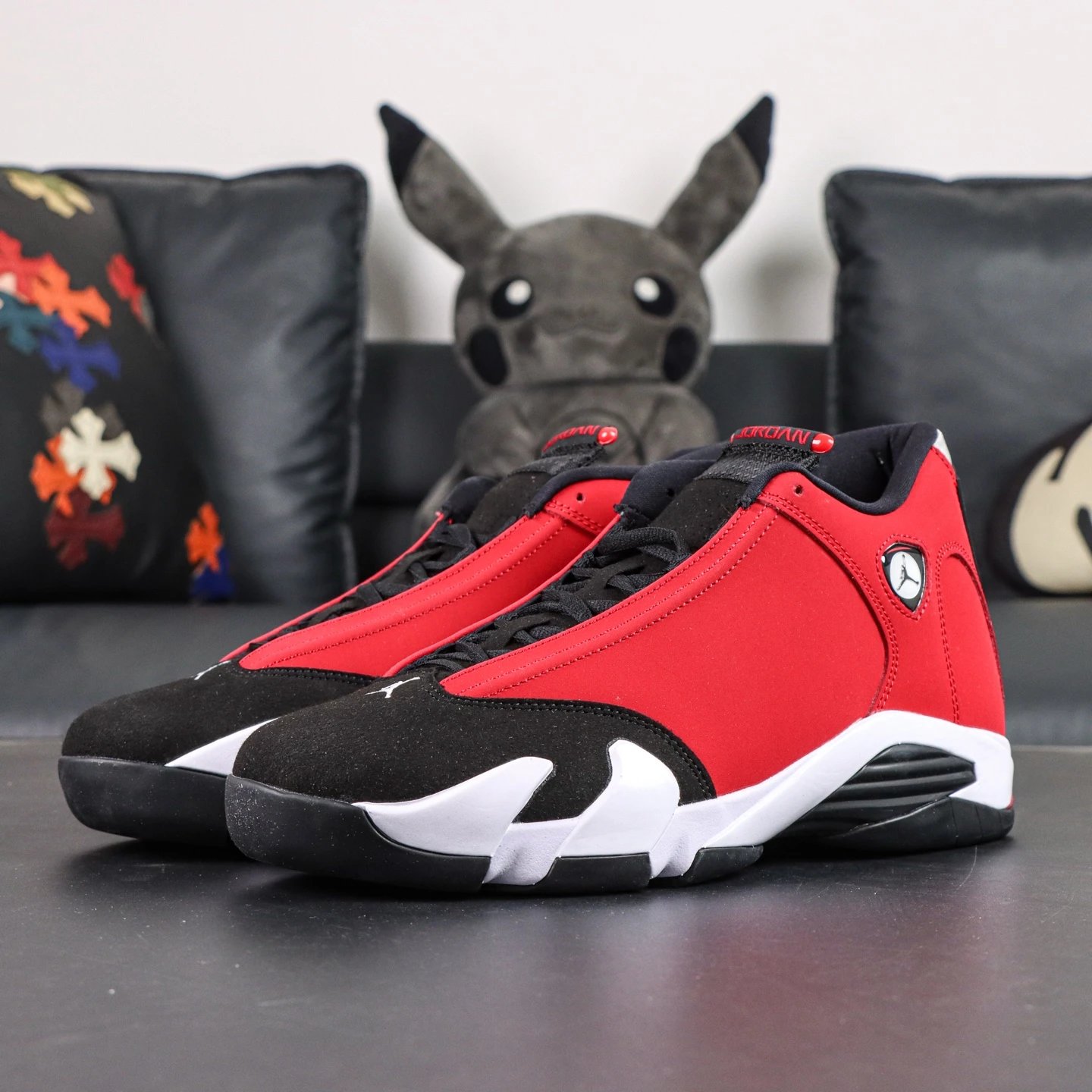 487471-006 Black Red