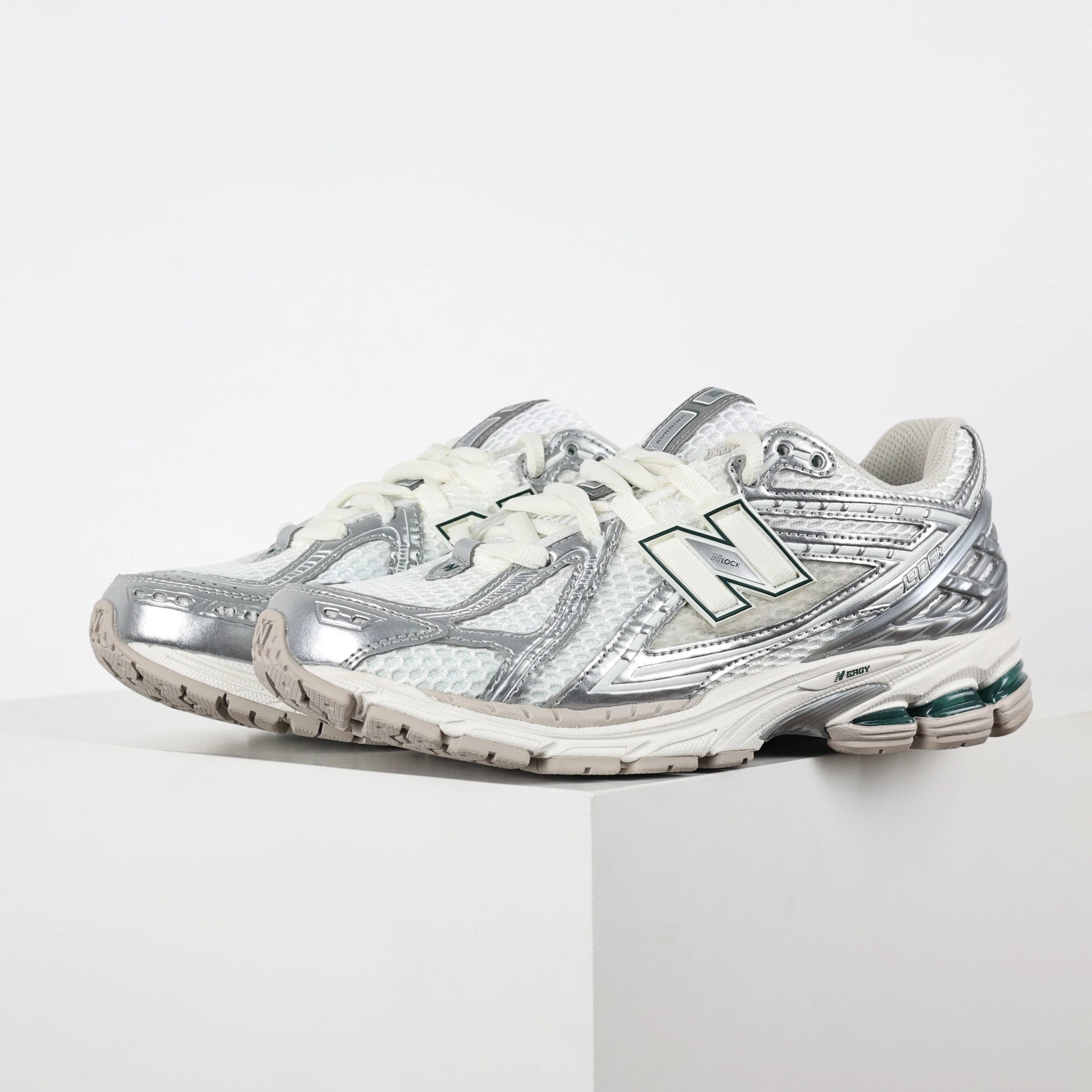 M1906REE Silver White