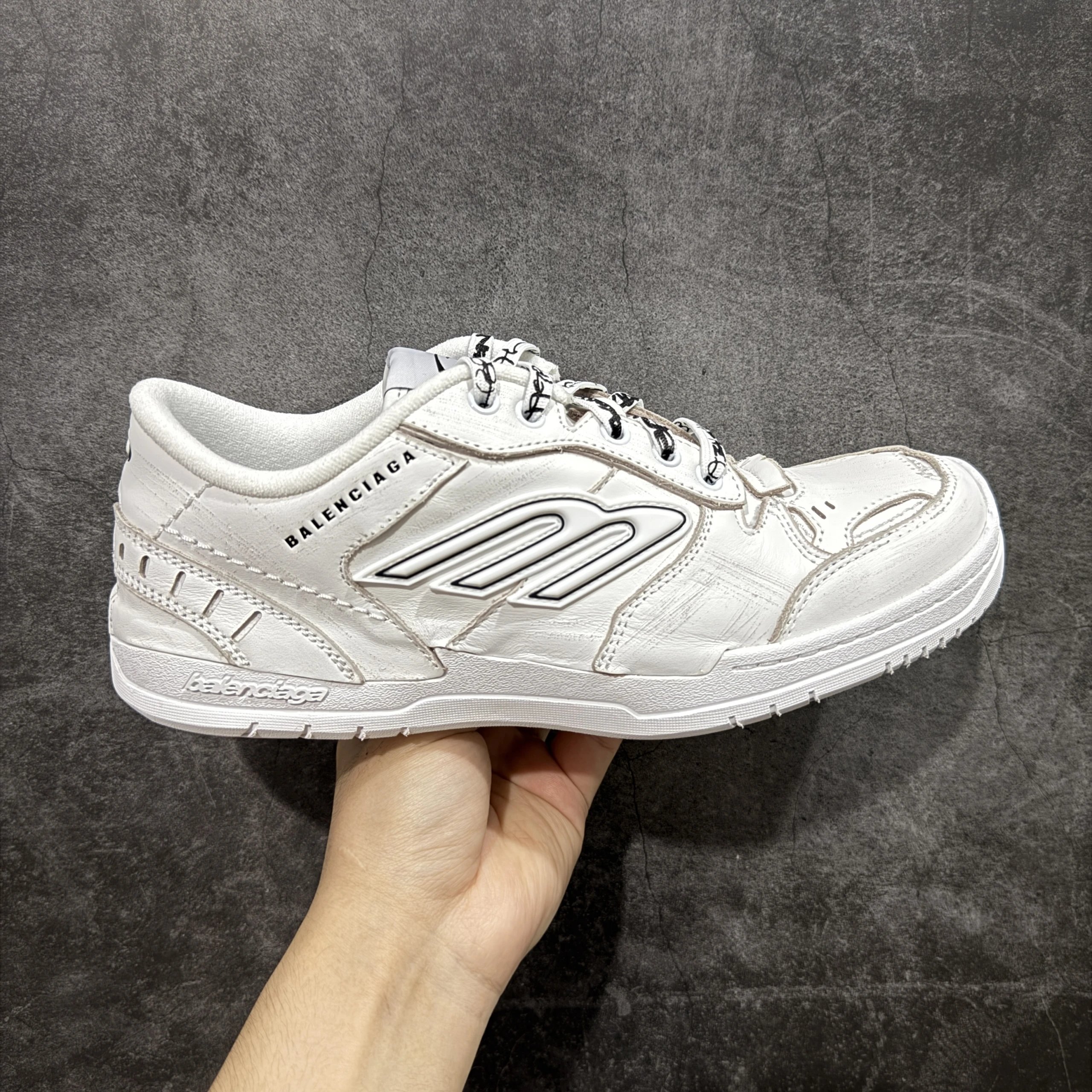 18th generation white