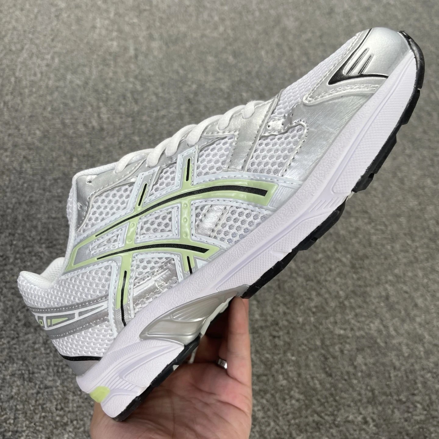 White light green