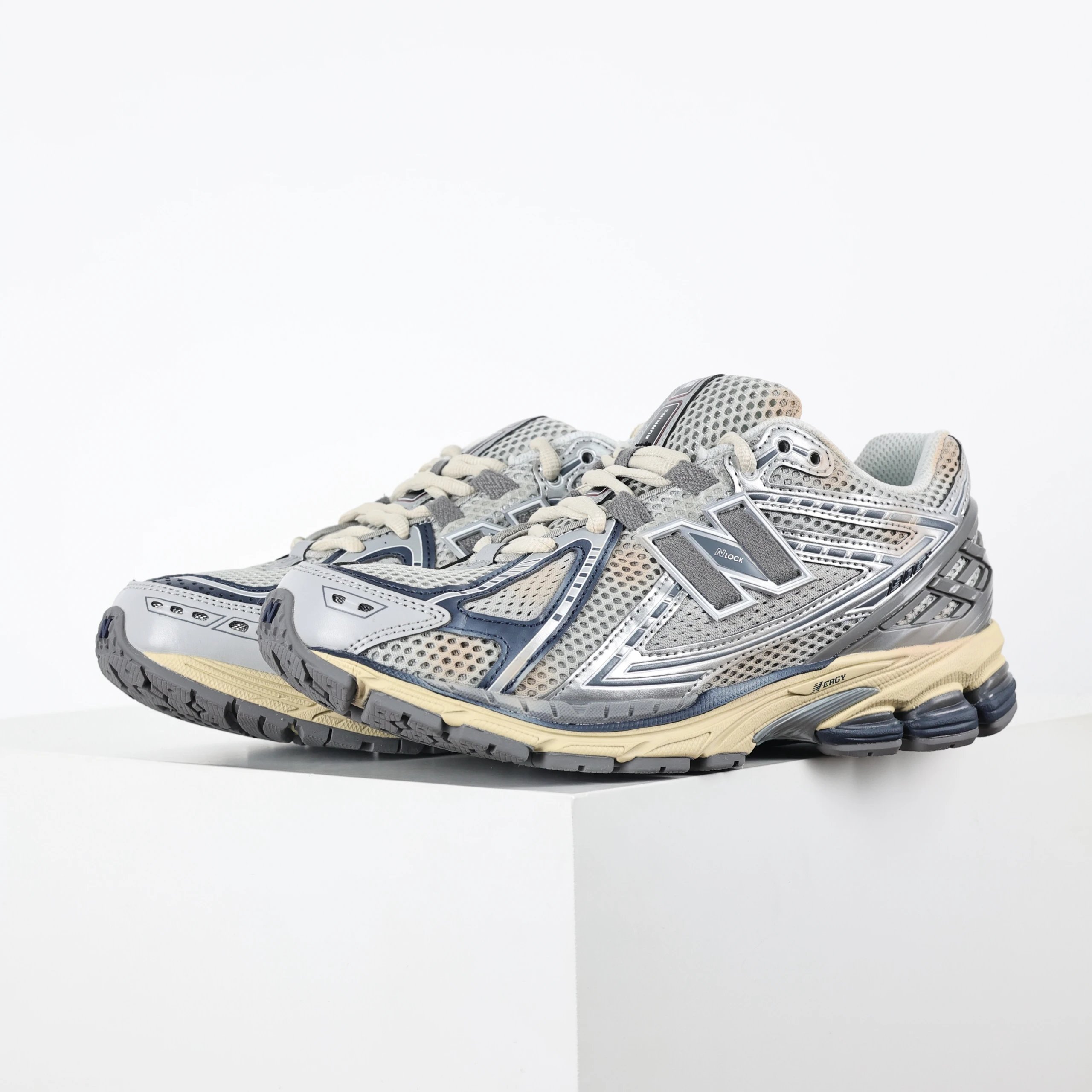 M1906RTI Grey Silver