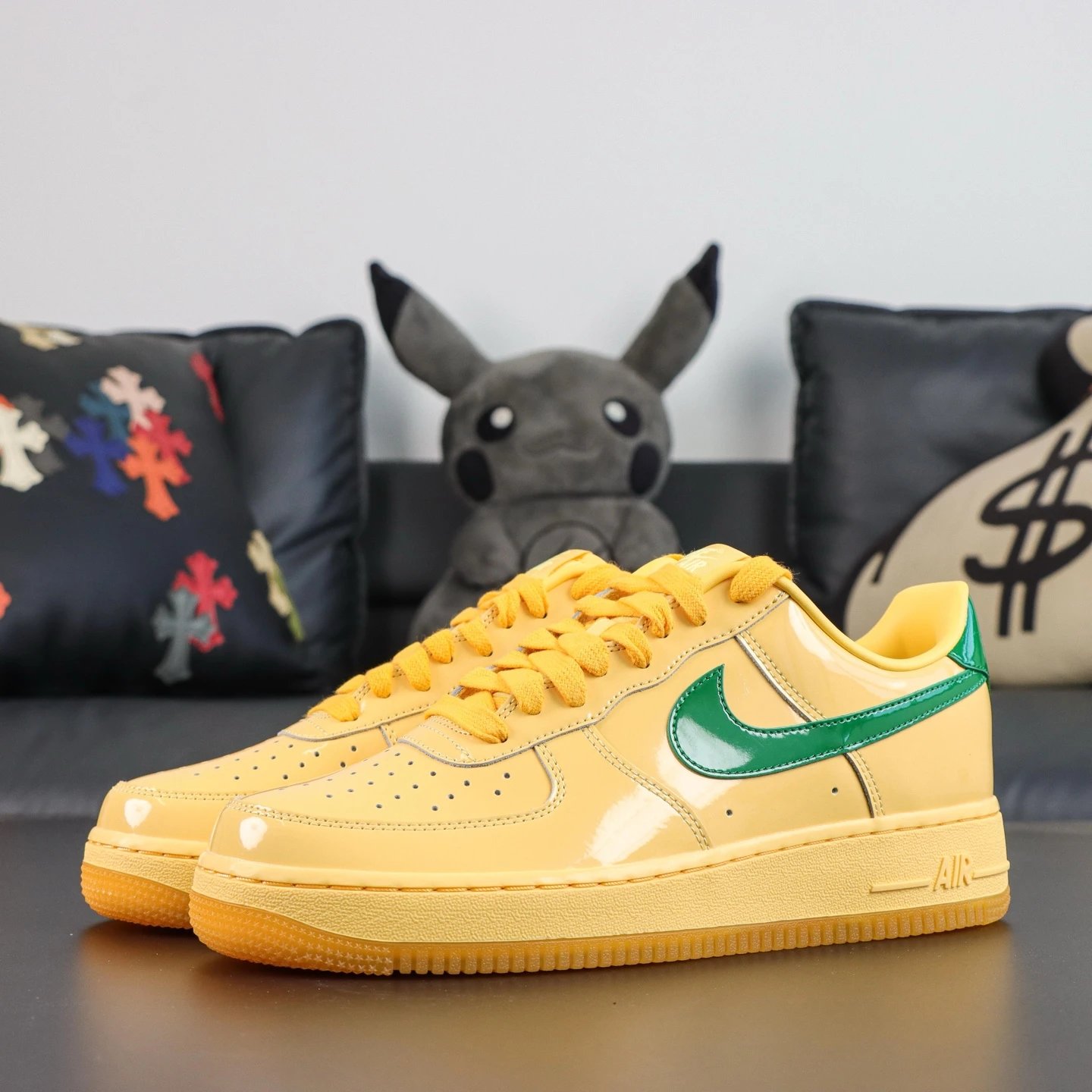 IO4489-700 Yellow