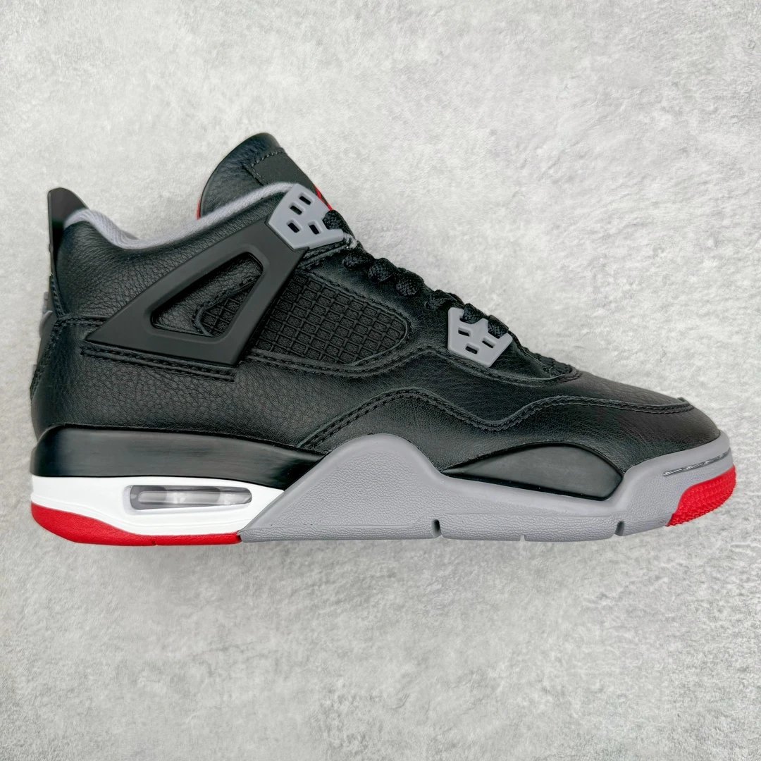 Black and Red in the First Year of J4 FV5029-006