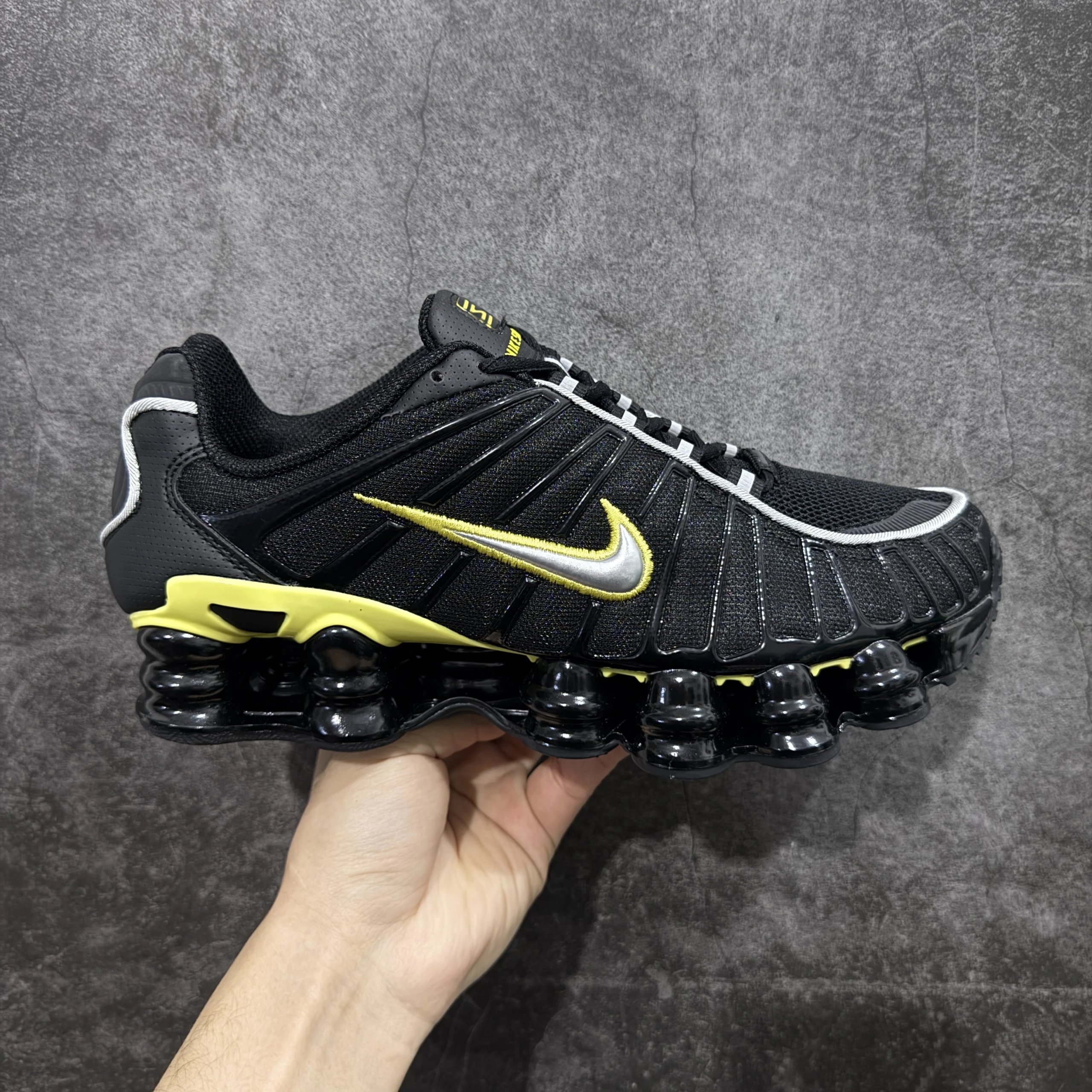 CN0151-002 Black Yellow