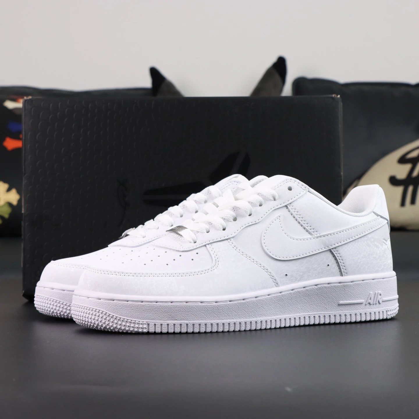 Air Force Kobe 1 Low White IB0018-100