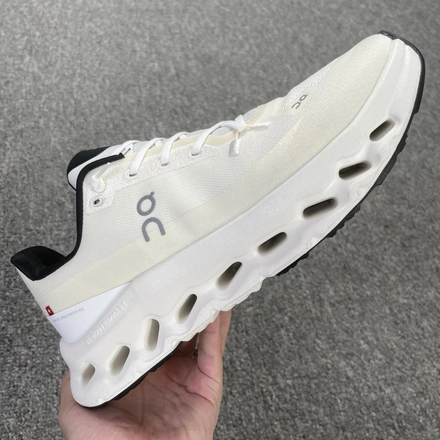 beige