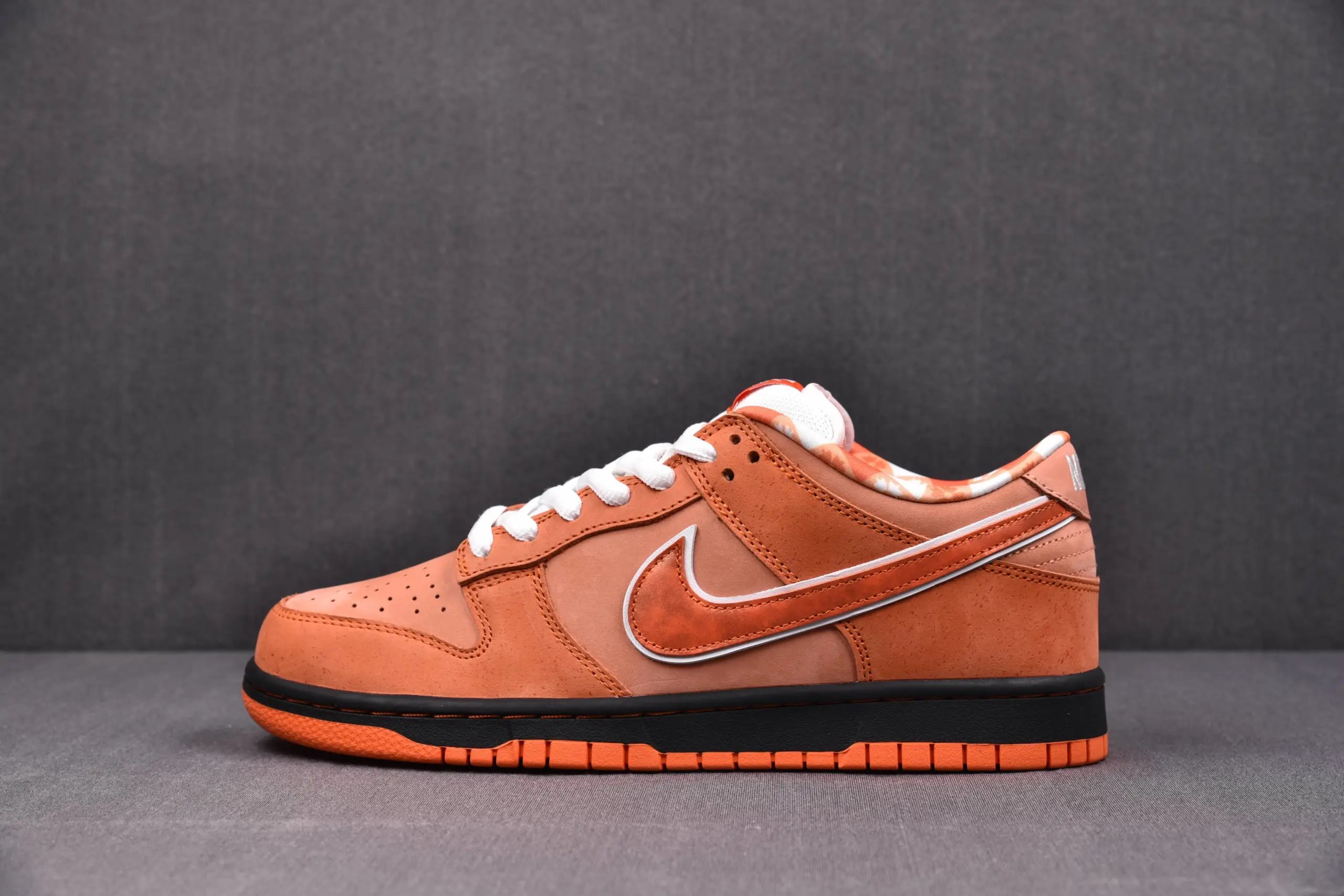 DUNK Orange Lobster
