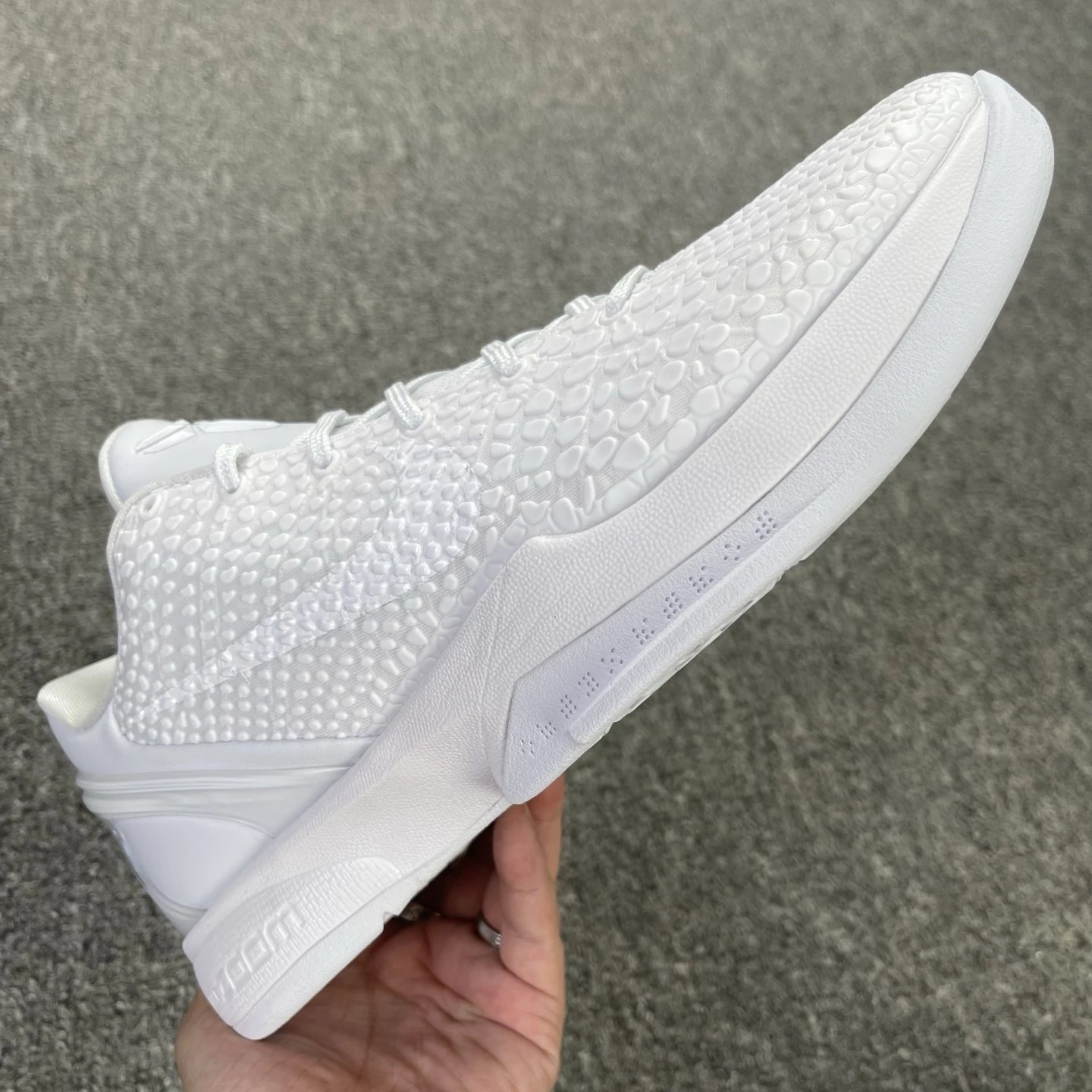 D05079-021 Pure White PE