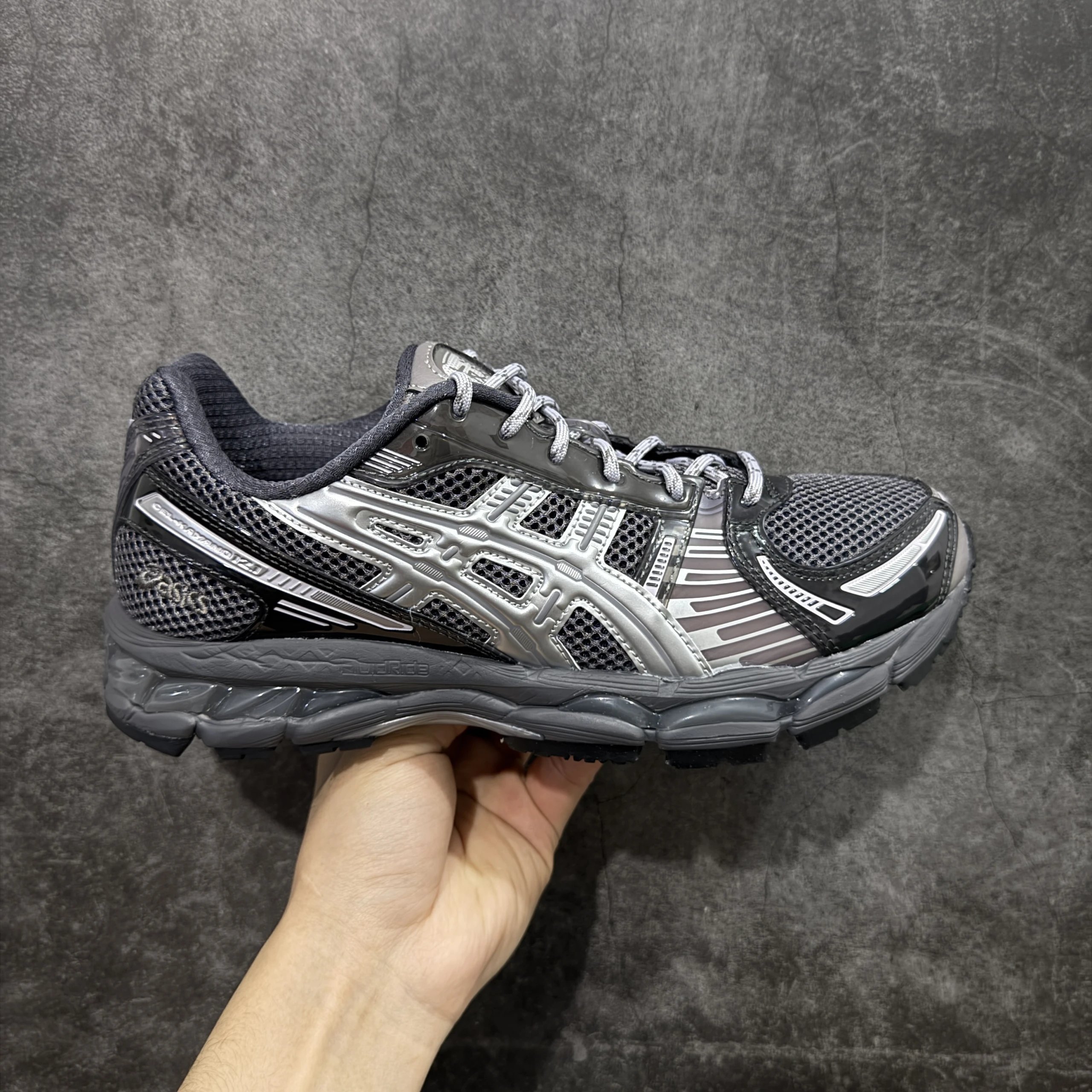 1203A930-020 Black Silver