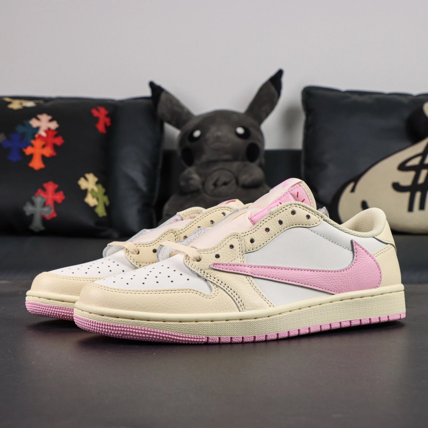IQ7604-100 Pink