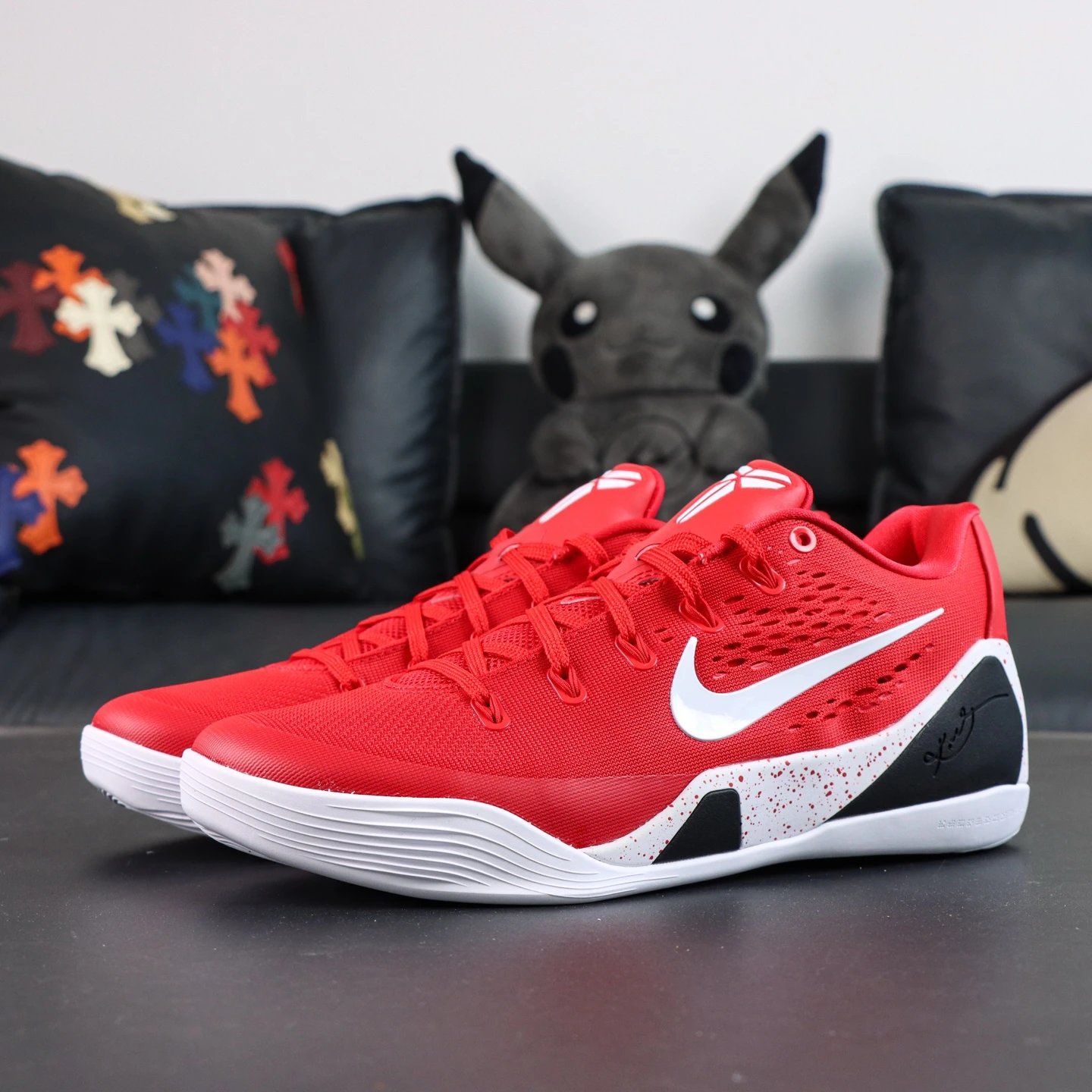 IH1401-600 Red