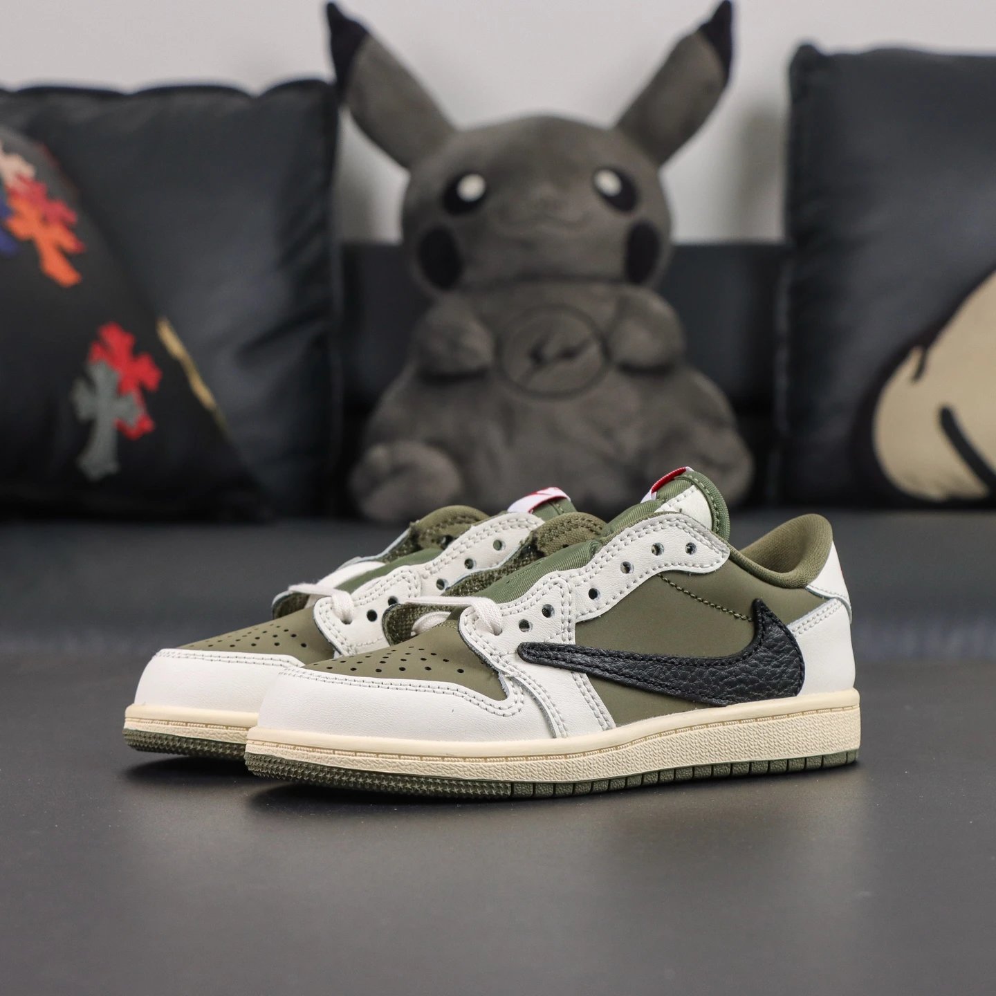 DO5442-200 Olive Green