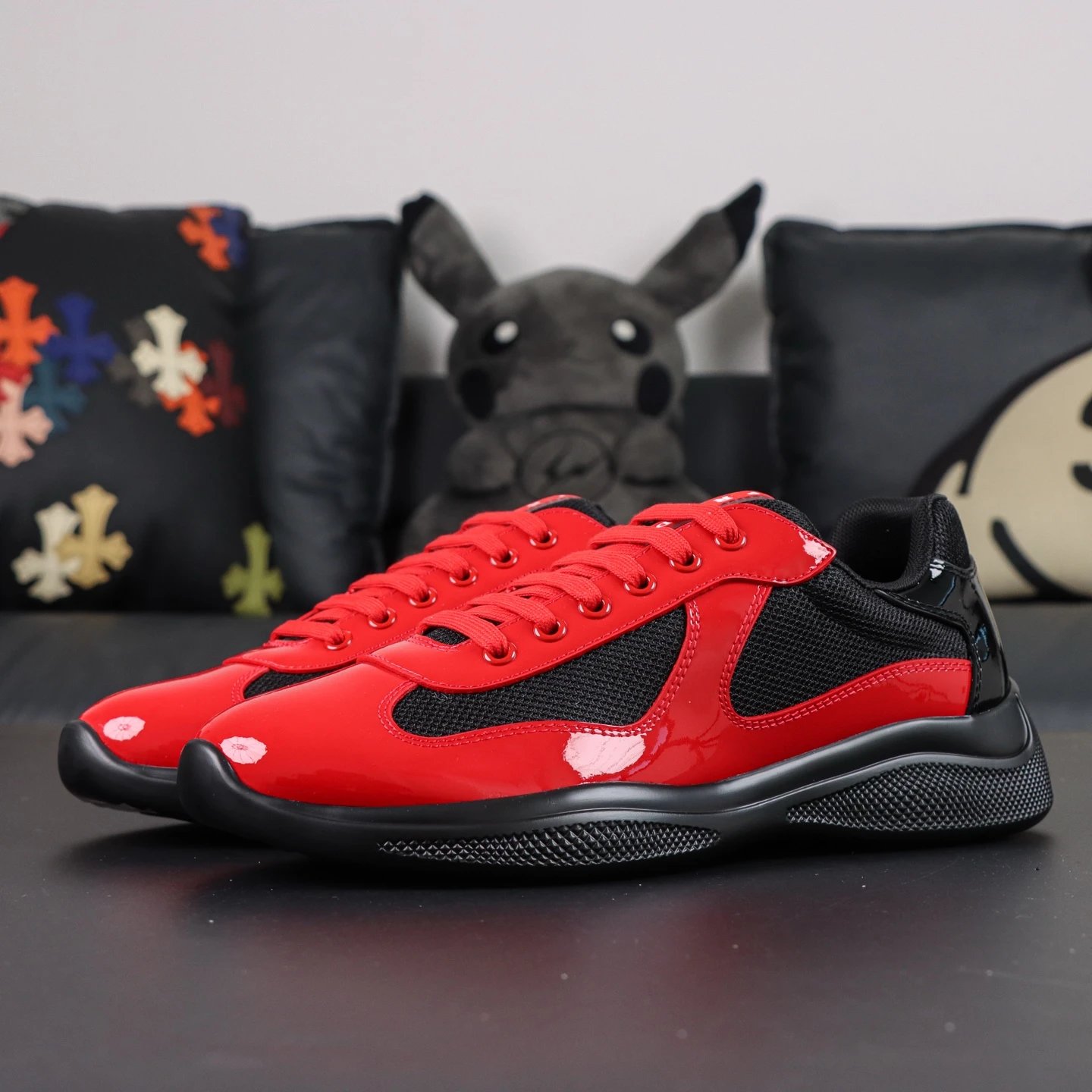 Glossy Red Black