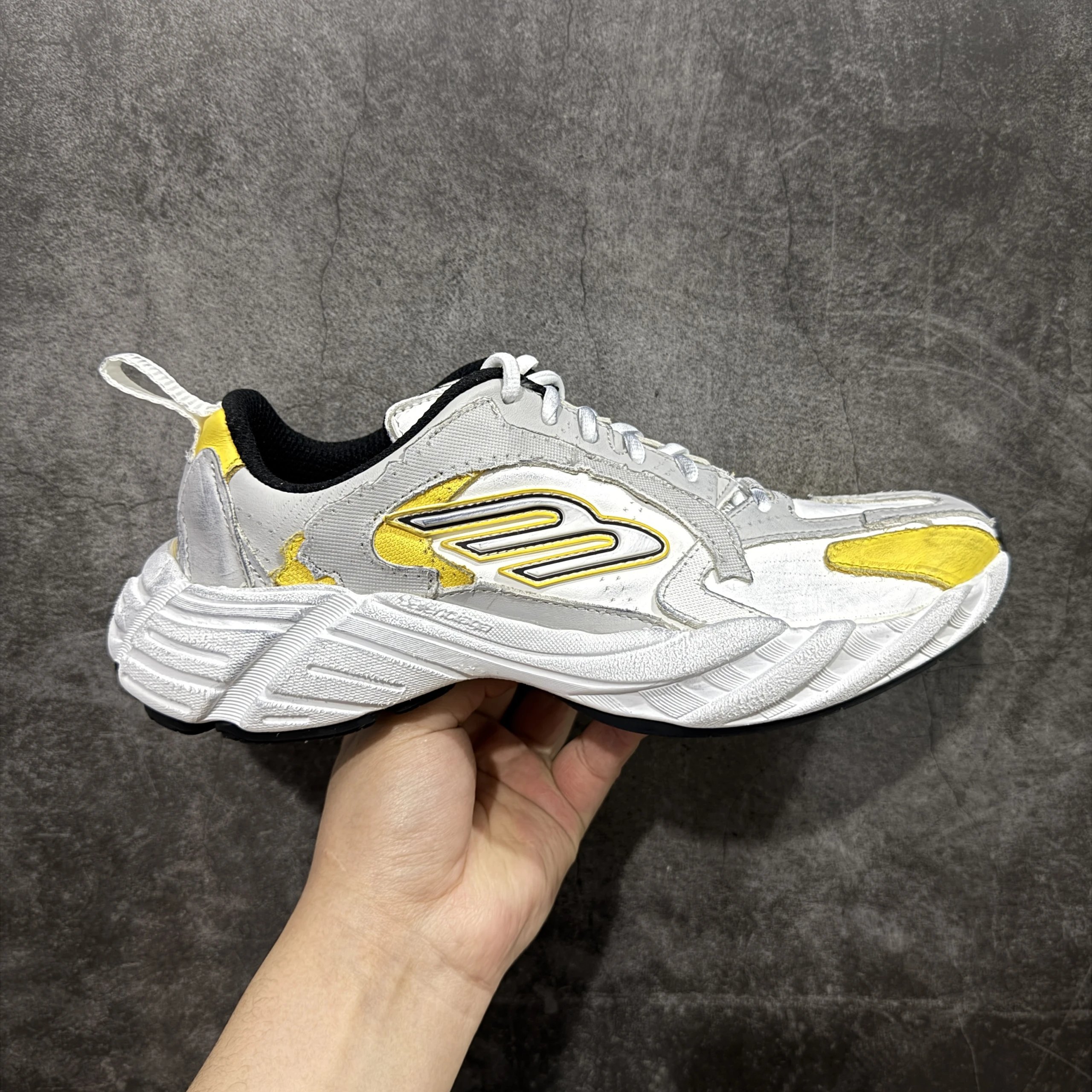 16th Gen White Grey Yellow